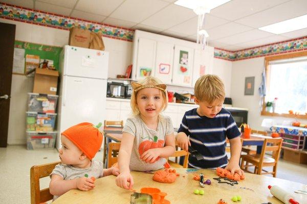 Halloween WCP pumpkin play dough