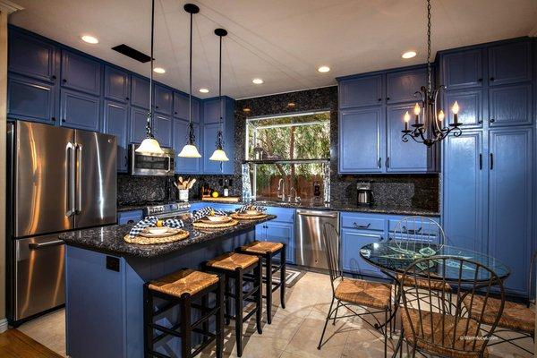 2019 Design Trend: Blue Kitchen Cabinets