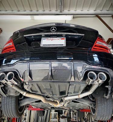 C250 to quad exhaust with magnaflow  Sounds great, looks excellent.