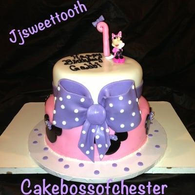 Minnie Mouse cake