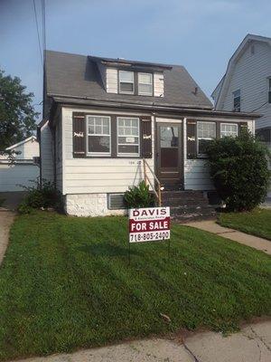 1 Family For Sale Springfield Gardens