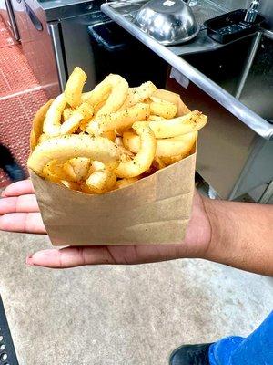 Who doesn't love curly fries??