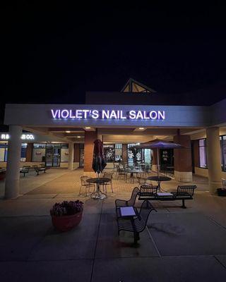 Violet’s Nail Salon