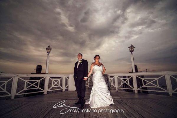 One of the HUNDREDS of great pictures of our wedding day taken by Ronnie at Ricky Restiano Photography.  Best in the biz, hands down.