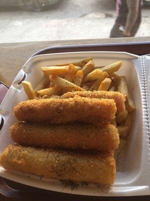 Crab sticks and fries 6.50