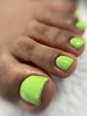 Gel pedicure