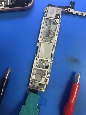 Data recovery from liquid damaged iPhone