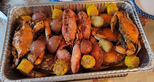 Crab and Lobster Platter