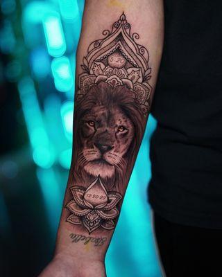 Animal realism tattoo