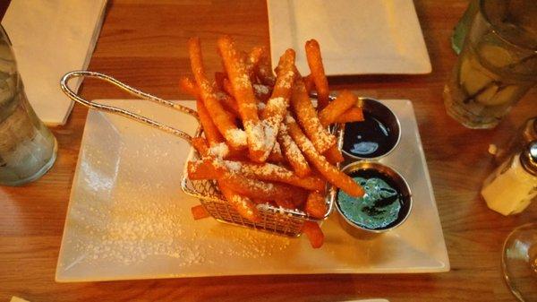 Funnel cake fries....oh baby!!