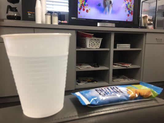 Byerly Nissan waiting room with snacks