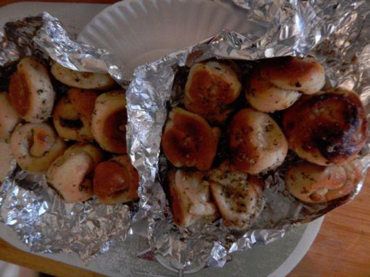 Garlic rolls.  Delicious!  Very cheap at 4 for $1 so we ordered 16!