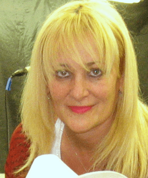 photo of Laura E.